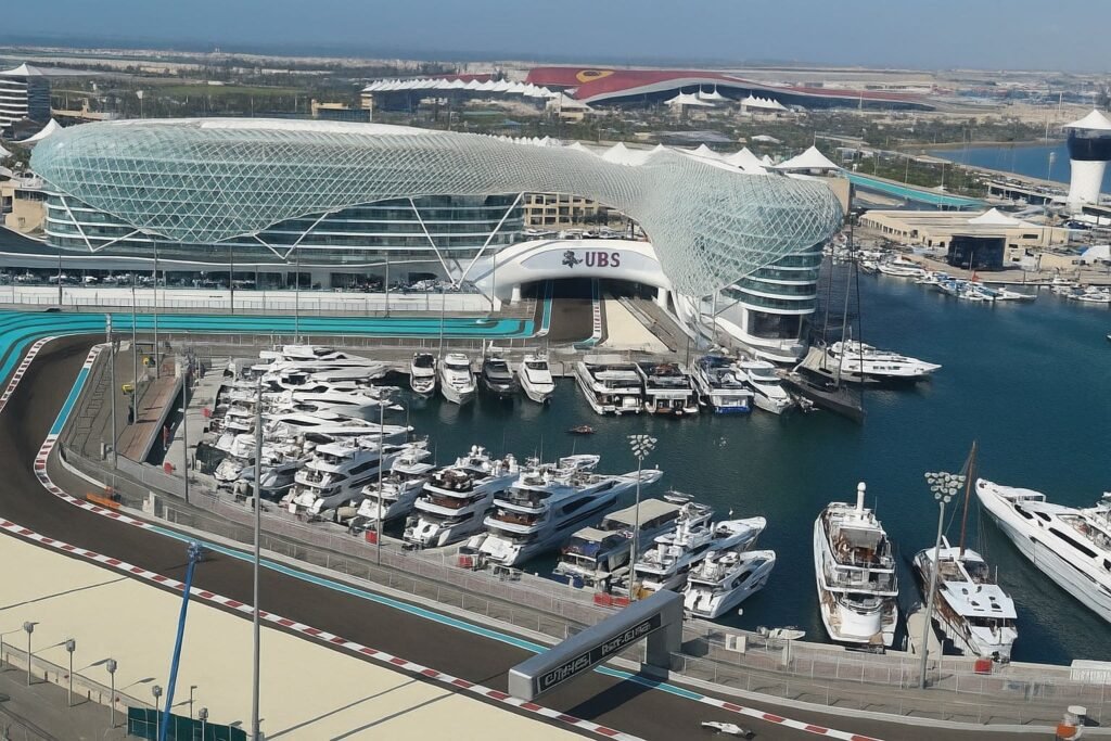 Yacht charter Abu Dhabi Formula 1-1 7
